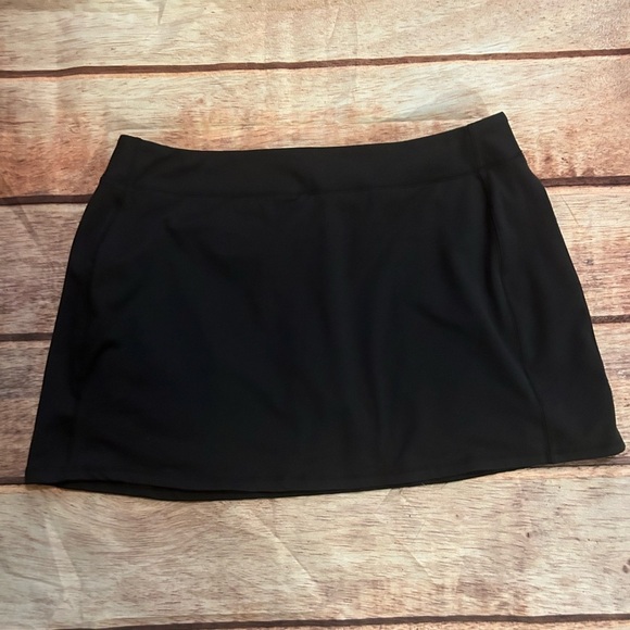 Lands' End Dresses & Skirts - Women’s Lands End Active Skort / Skirt in Black Size 2X 20-22